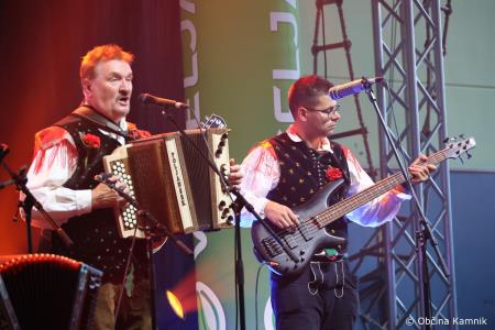 Ansambel bratov Poljanšek že 50 let navdihuje in zabava z nepozabnimi melodijami (54)